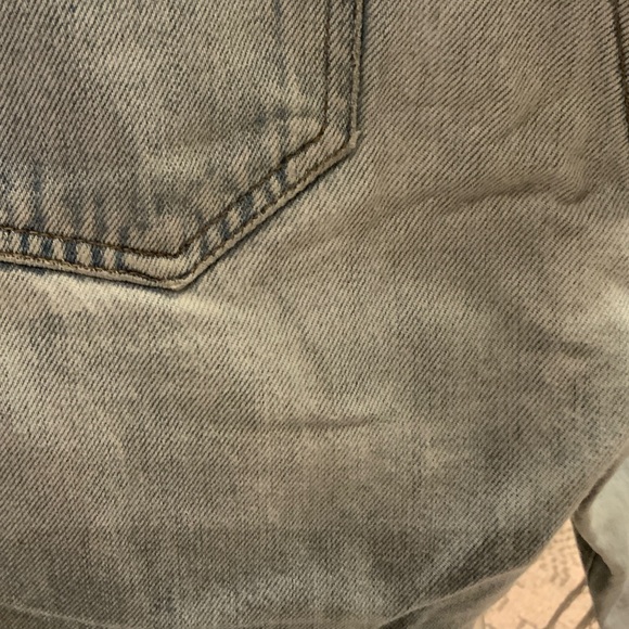 Agolde Riley Light Blue Distressed Jeans 23 - Picture 7 of 12